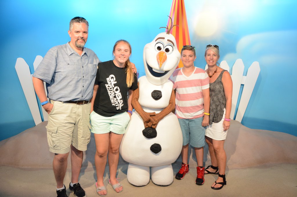 wdw2016238540155309_7783187807_dsnyres-base_dsnyloc-reg-jpeg.161751