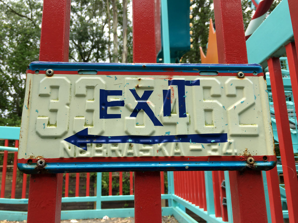 054F.jpg