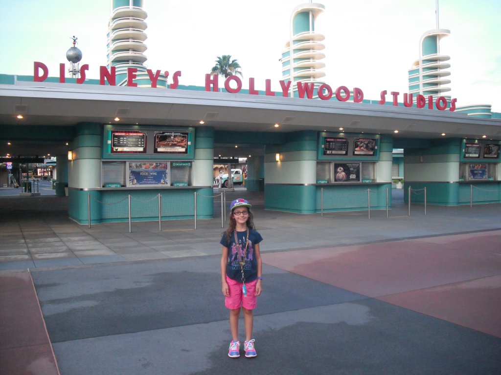 1 Disney studios entrance (3).JPG