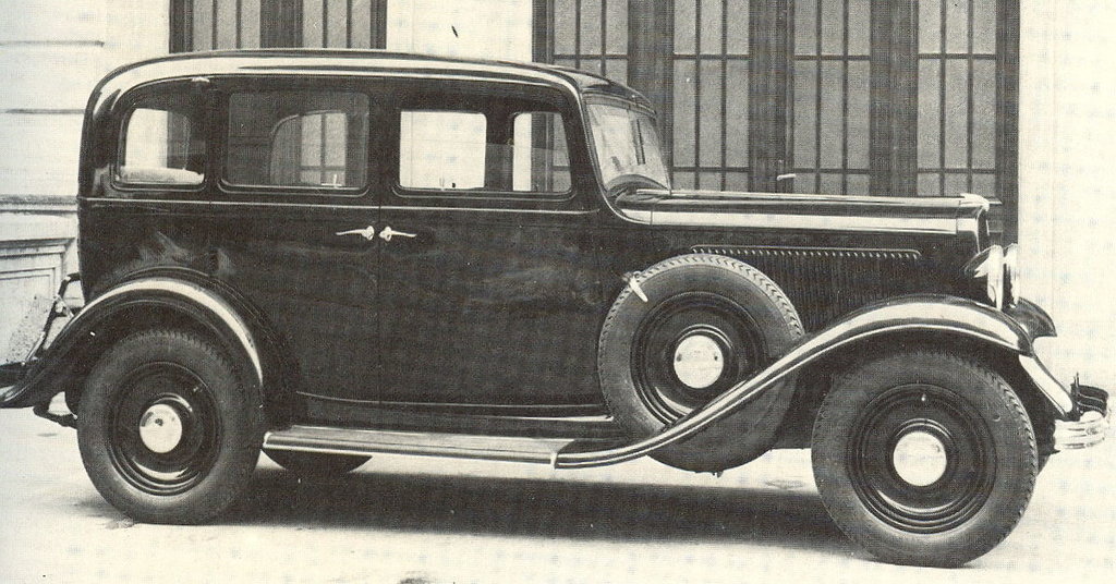 1200px-Fiat_518_C_Sedan_1933.jpg