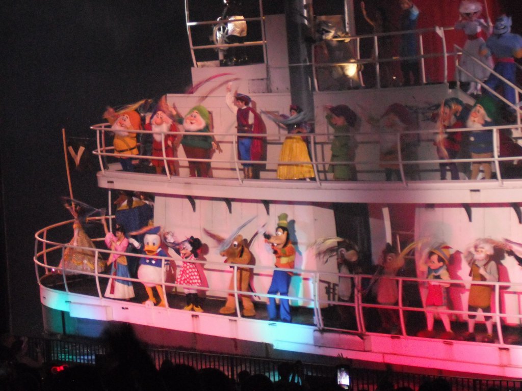 19 Fantasmic! (4).JPG