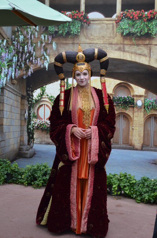 2015 WDW Queen Amidala.JPG