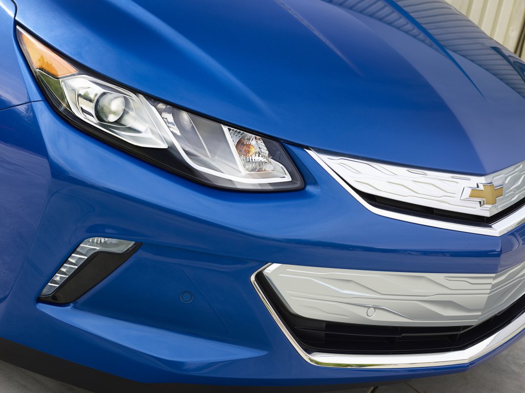 2016-Chevrolet-Volt-020.jpg