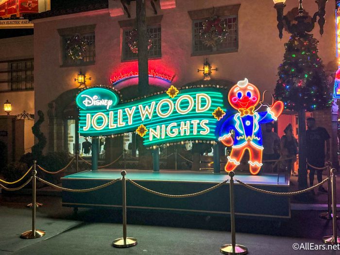 2023-wdw-dhs-jollywood-nights-sign-new-character-ollie-700x525.jpg