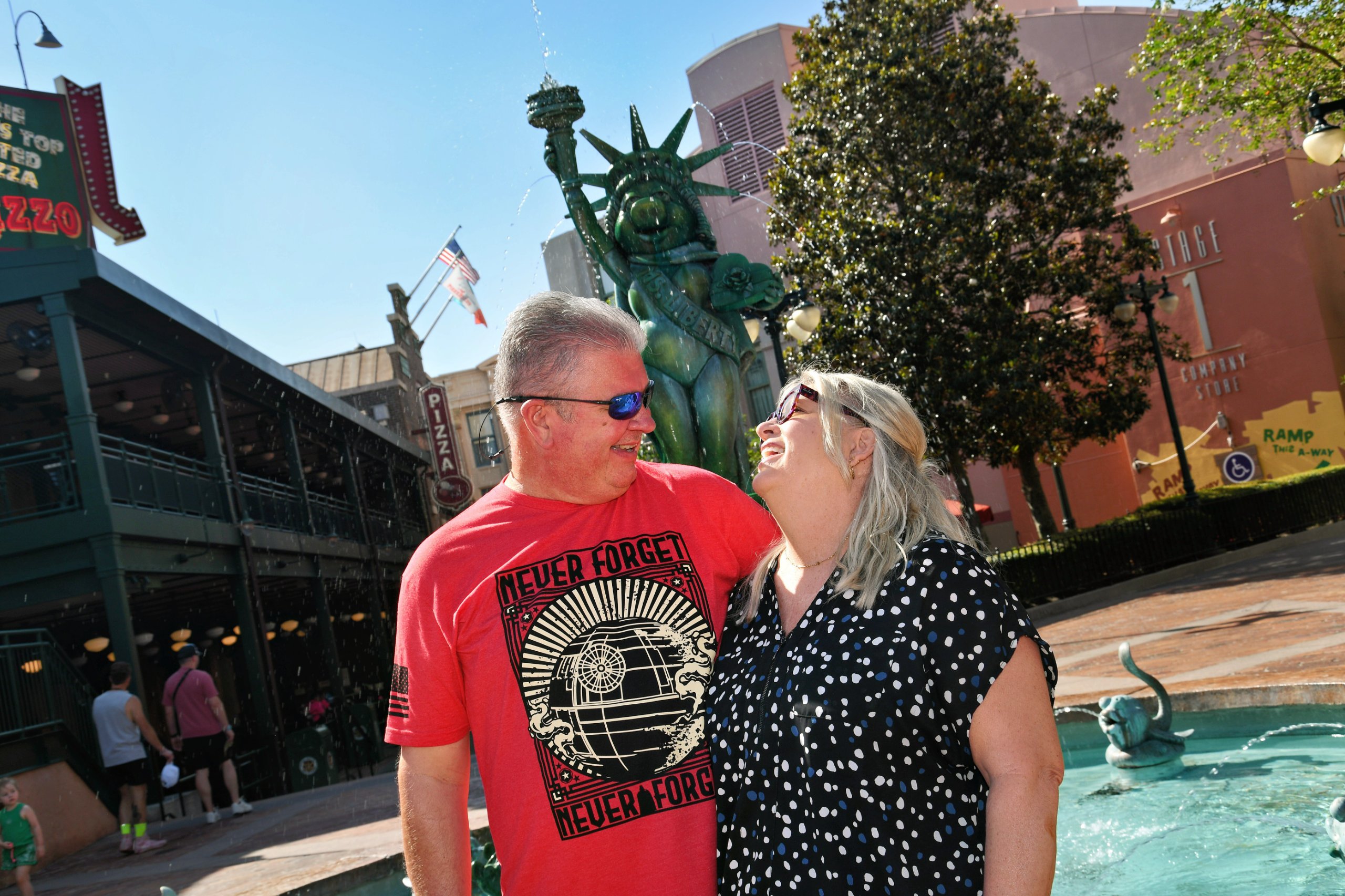 2025-05-15 - Disneys Hollywood Studios - Grand avenue (3).jpeg