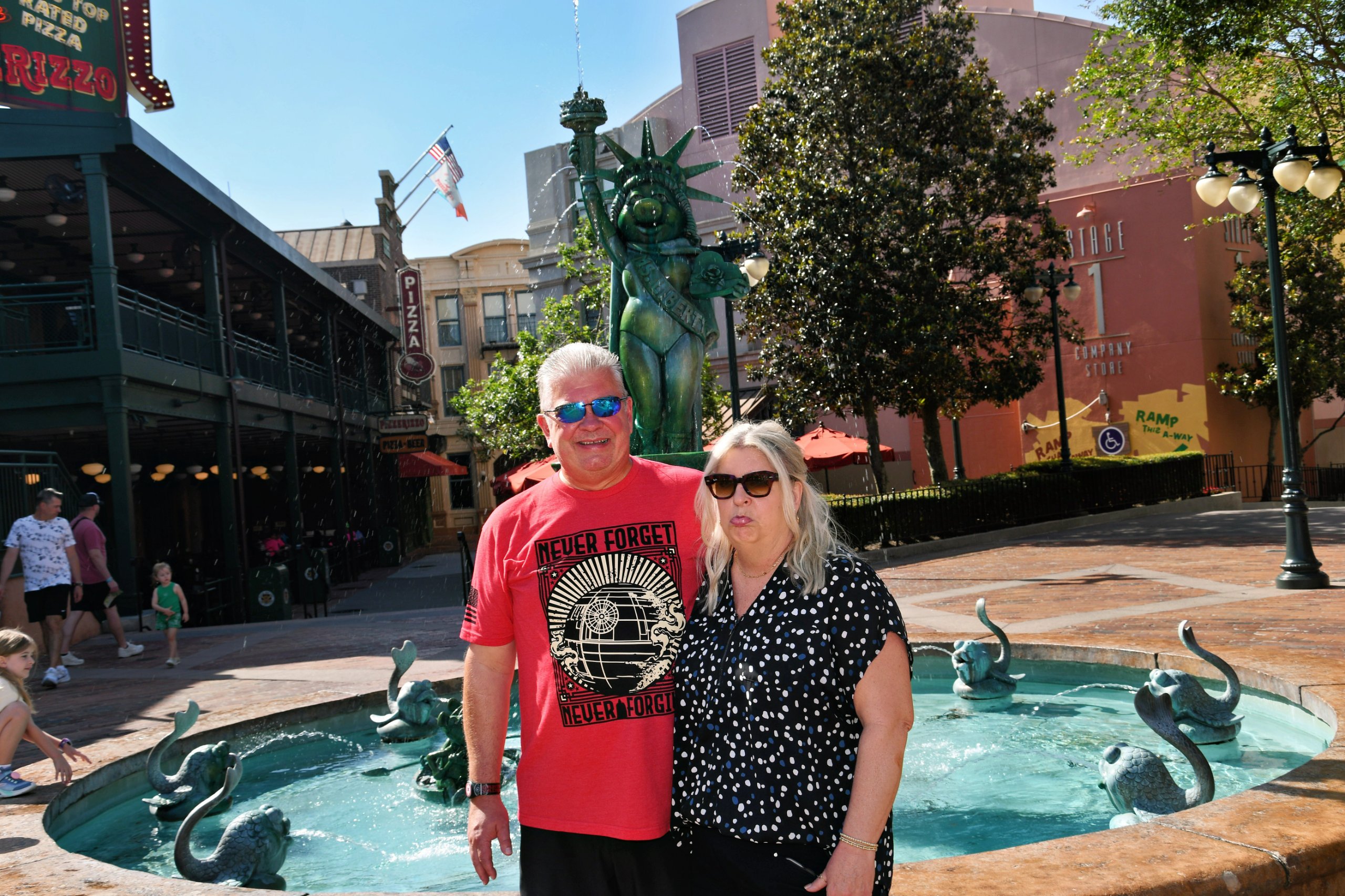 2025-05-15 - Disneys Hollywood Studios - Grand avenue (4).jpeg