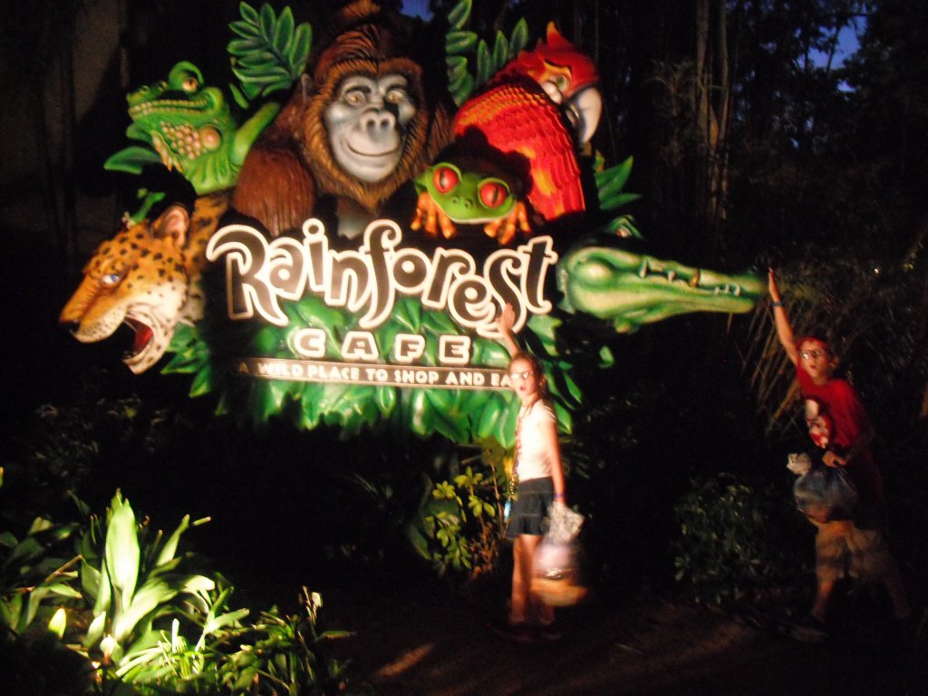 30 rainforest cafe (1).JPG