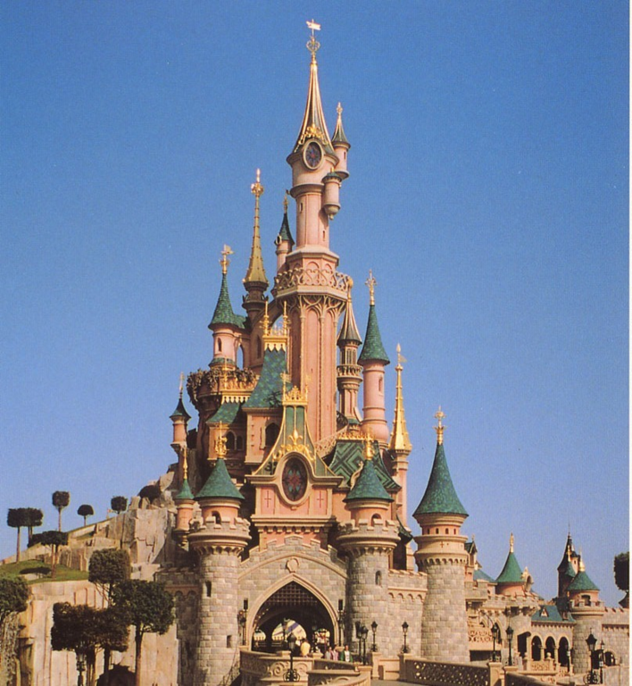 Refurbishment of Sleeping Beauty Castle Announced for Disneyland Paris,  Covered in Tarp During Work