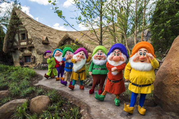 7-Reasons-to-Love-Seven-Dwarfs-Mine-Train-624x415.jpg