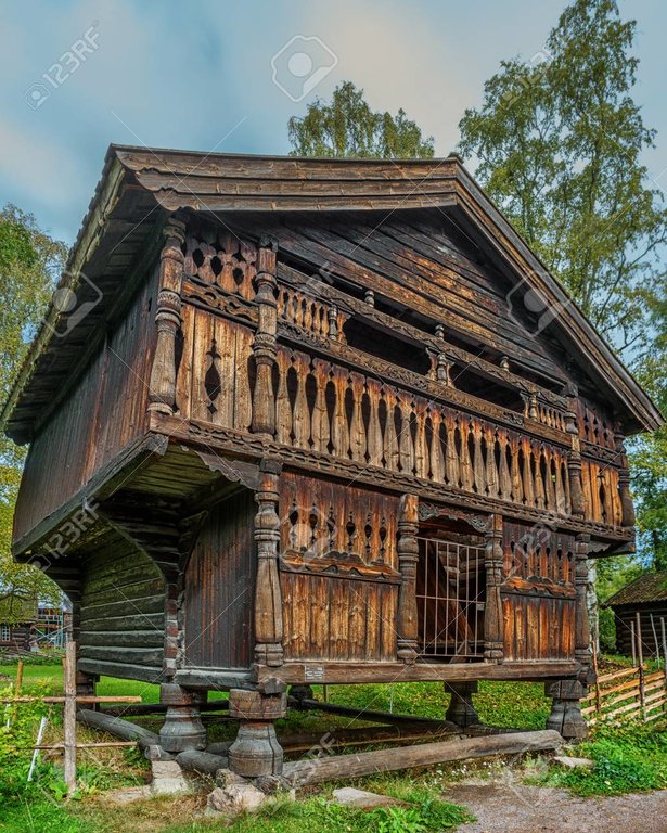 88990514-traditional-norwegian-house-the-norwegian-museum-of-cultural-history-oslo-.jpg