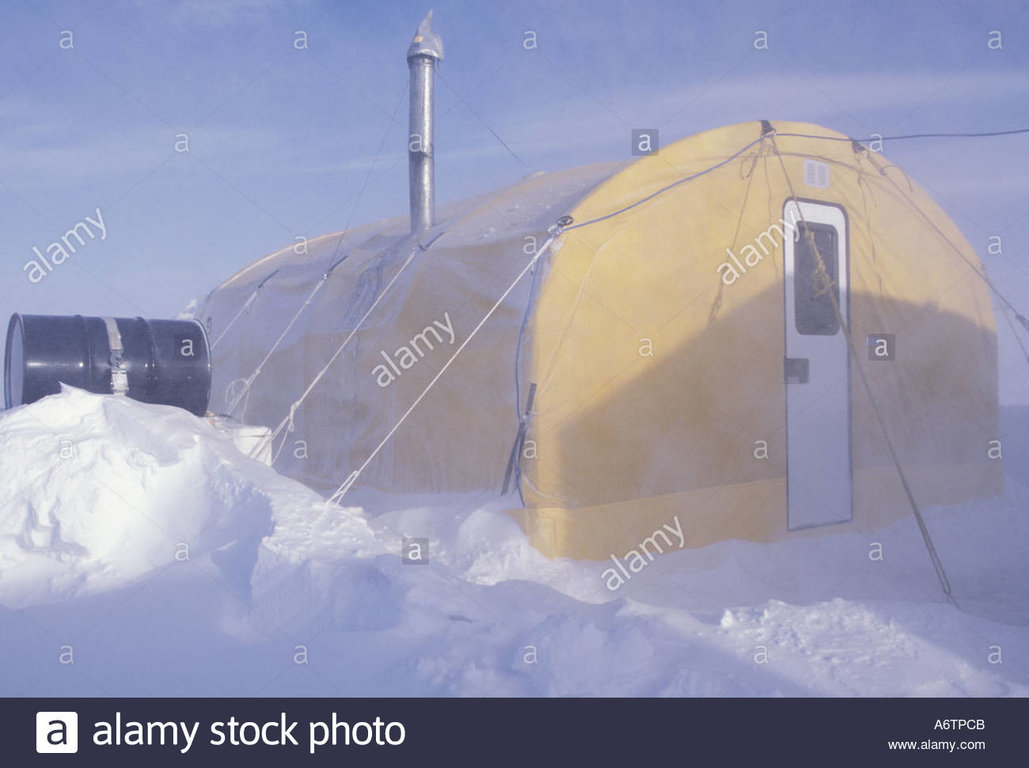 antarctica-mcmurdo-station-snow-covered-tent-A6TPCB.jpg