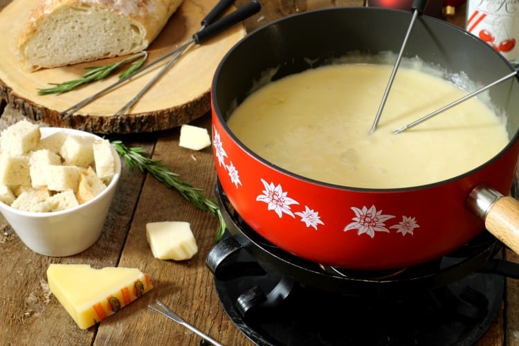 authentic-swiss-cheese-fondue.jpg