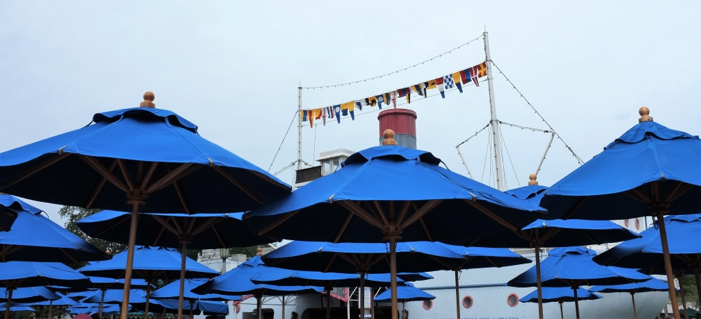 Blue umbrellas Hollywood.jpg