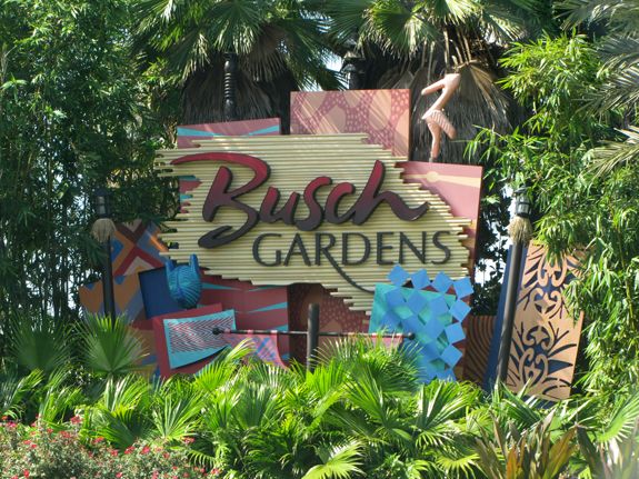 busch-gardens-tampa-entrance-sign.jpg