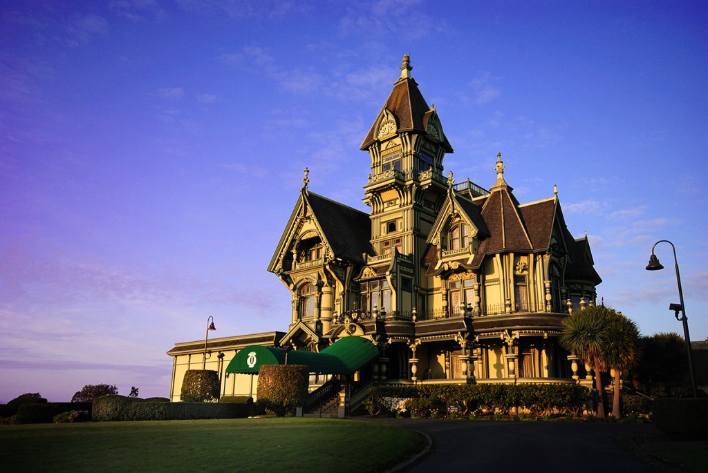 Carson Mansion.jpg