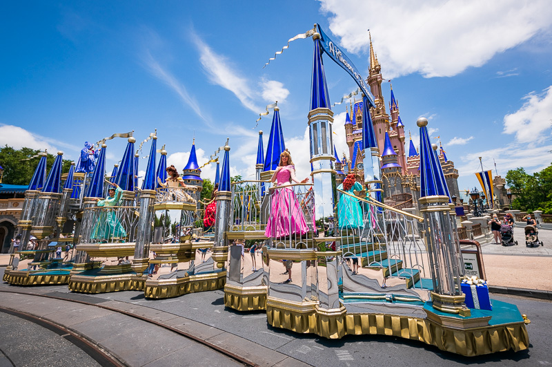 castle-float-fantasyland-magic-kingdom-annual-passholder-preview-disney-world-122.jpg