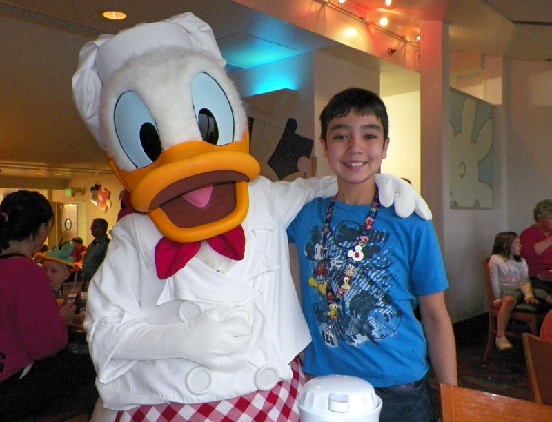 ChefMickeys_Jesse_DonaldDuck.jpg