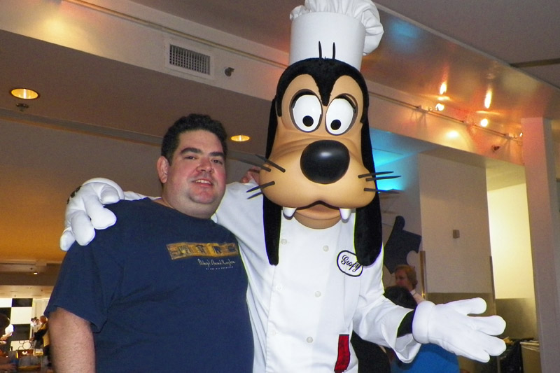 ChefMickeys_John_Goofy.jpg