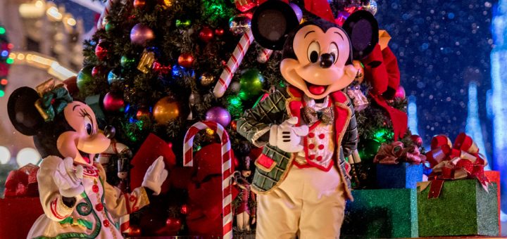 Christmas-at-Disney-720x340.jpg