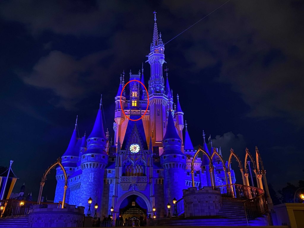 Cinderella-Castle-at-Night-October-2020-1536x1152.jpg