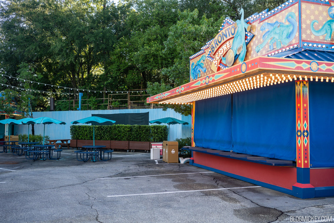 dino-diner-removed-dinoland-usa-3-1536x1024.jpg