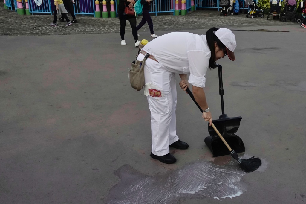 disney-cleaner-01-jpeg.623797