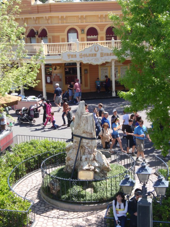 Disneyland Cali 2012 889.JPG