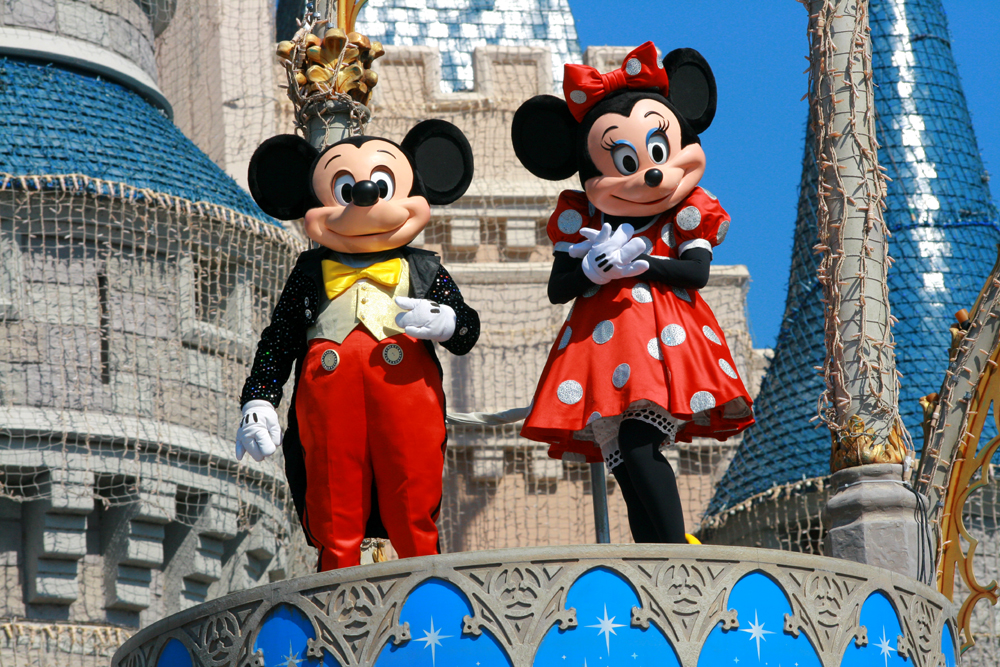 dream_along_with_mickey_44_by_disneyalice1951-d4ev1ki.jpg