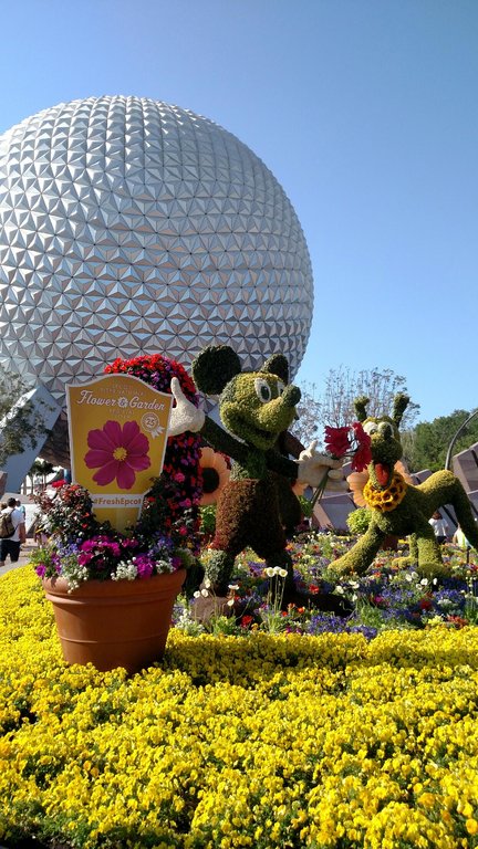 Epcot - Entrance.jpg