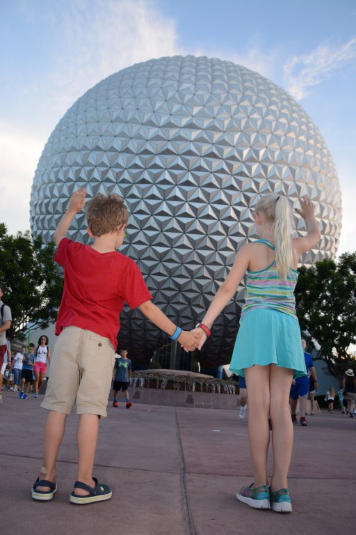 EPCOT_ECENTR3_7756481931.jpeg