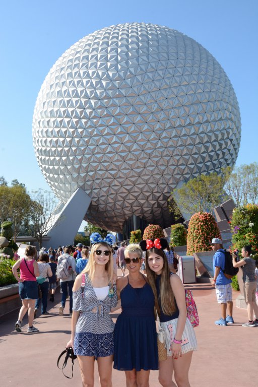 EPCOT_ENTR1_7667705872.jpeg