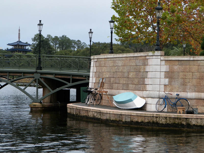 Epcot_France_Dock.jpg