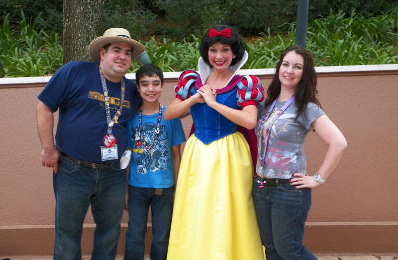 Epcot_SnowWhite_2013.jpg