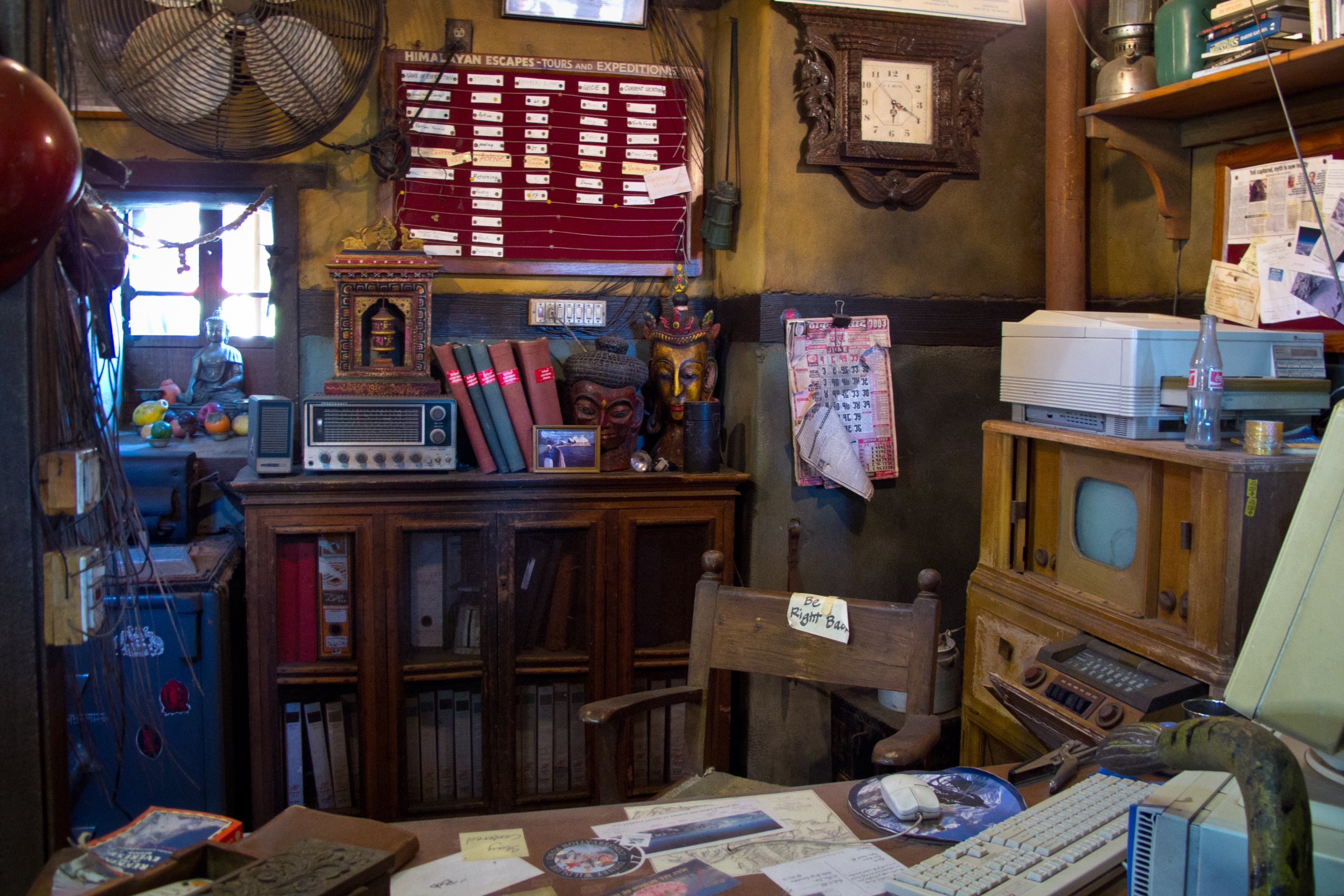 Expedition_Everest_queue_01.jpg