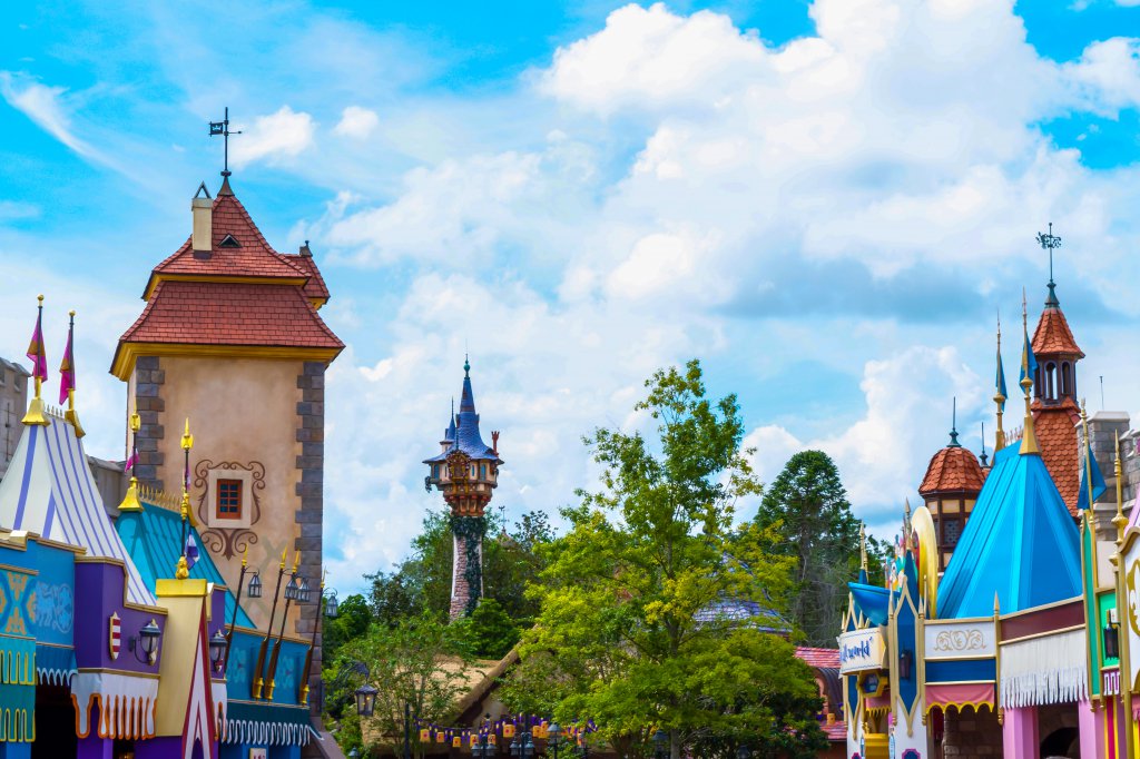 Fantasyland_Skyline.jpg