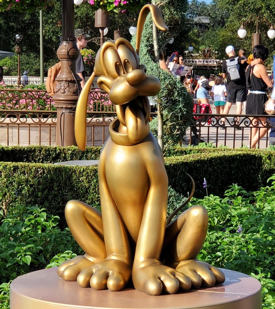 gold-pluto-jpg.903839