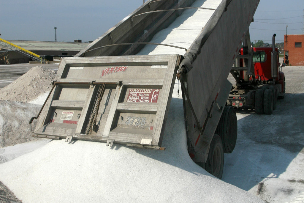 GuntherSaltDumpTruck_2048x1365.jpg