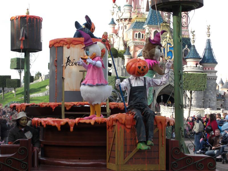 halloween parade_05.jpg