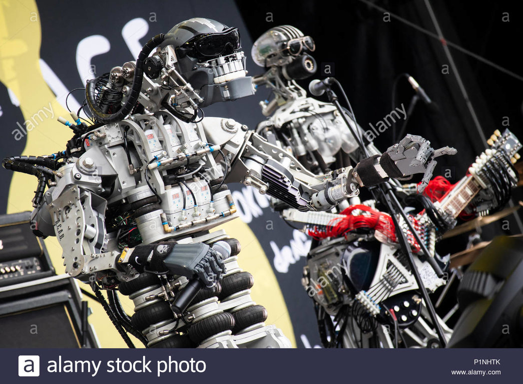 hannover-germany-12th-june-2018-robot-band-compressorhead.jpg