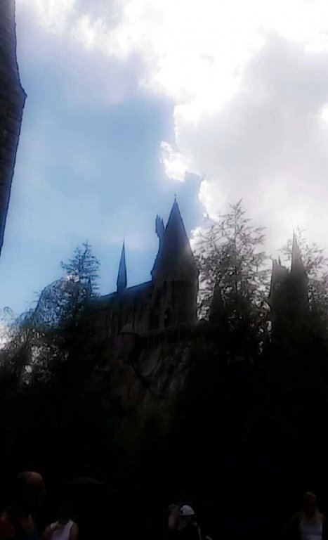 Hogwarts 1.jpg