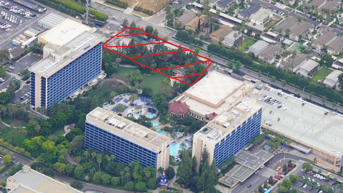 InkedDL_disneylandhotel_bio_LI.jpg