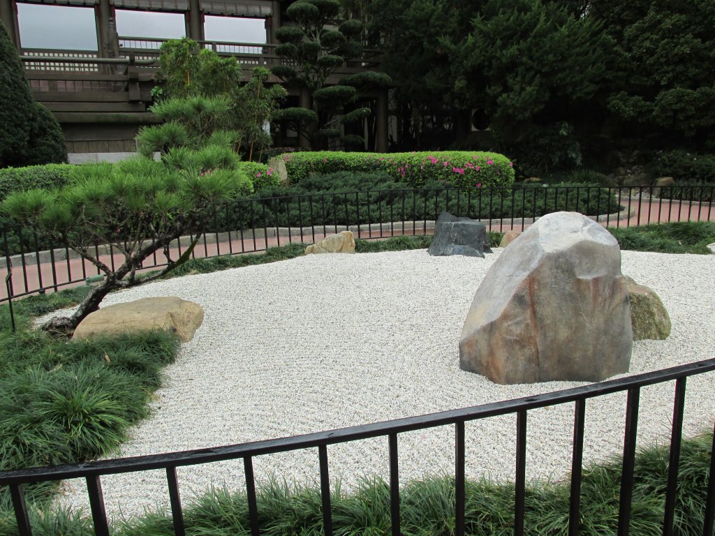 japan garden.jpg