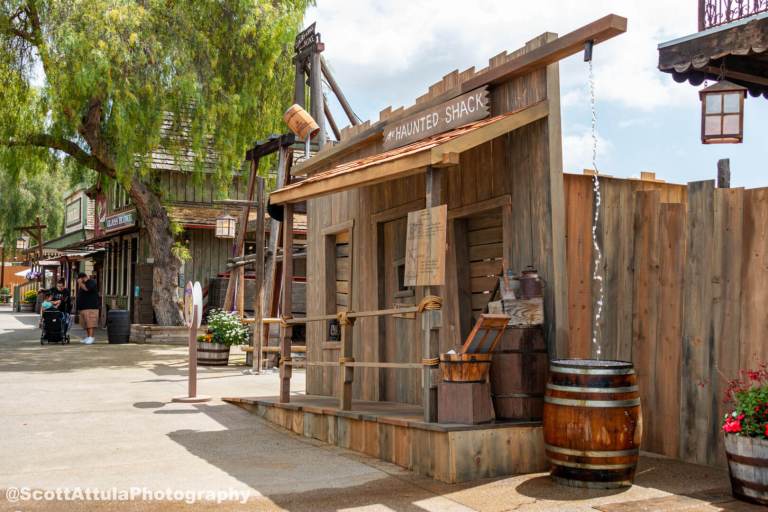 Knotts_Berry_Farm_100th_Anniversary074.jpeg