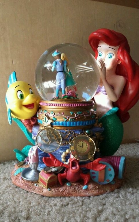 Little Mermaid sowglobe.jpg