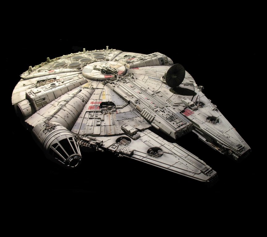 Millennium_Falcon-wallpaper-10464858.jpg