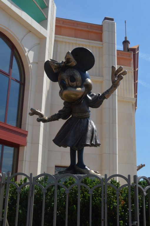 minnie_worldofdisney_01.jpg