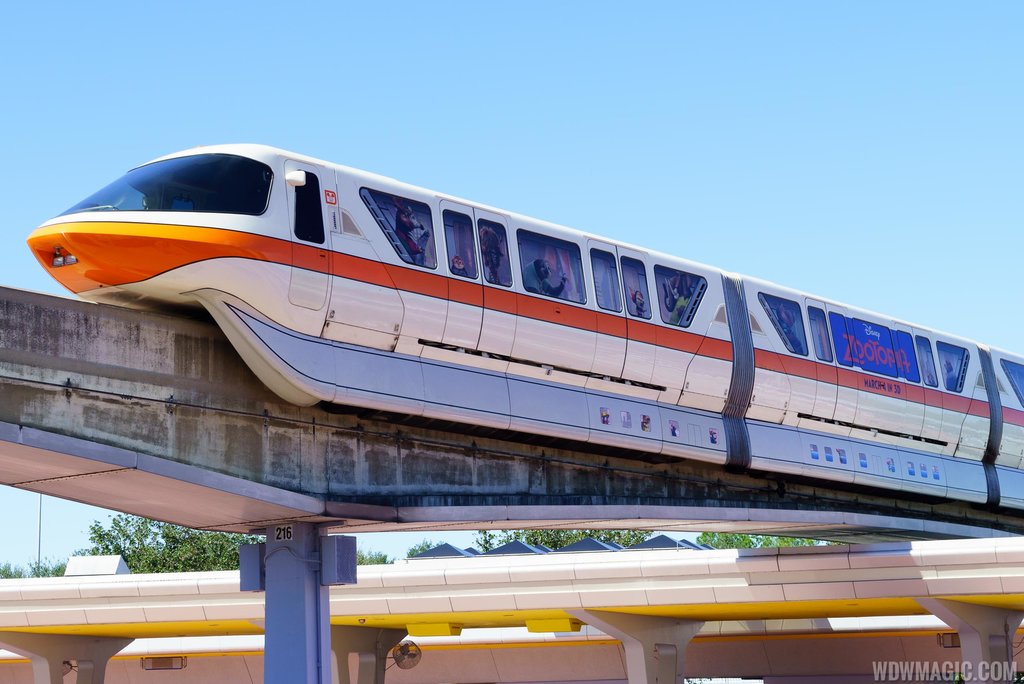 Monorail_Full_26764.jpg