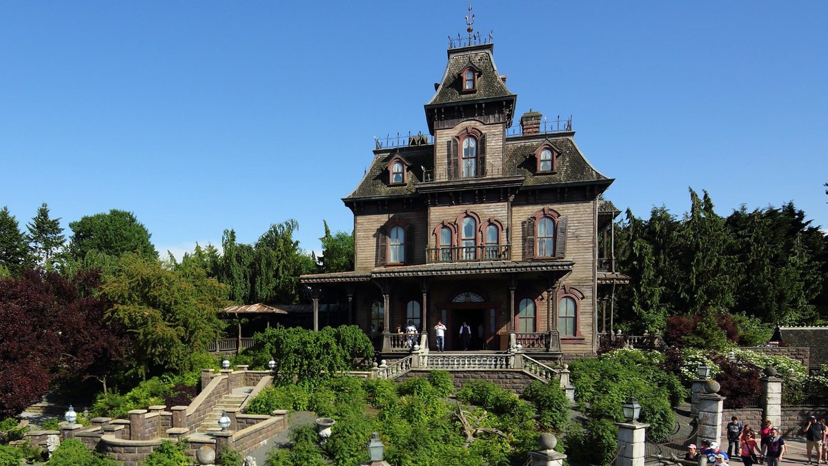 n014938_2027jul10_world_phantom-manor_16-9_tcm752-157081$w_1960$p_1$f_jpg.jpg