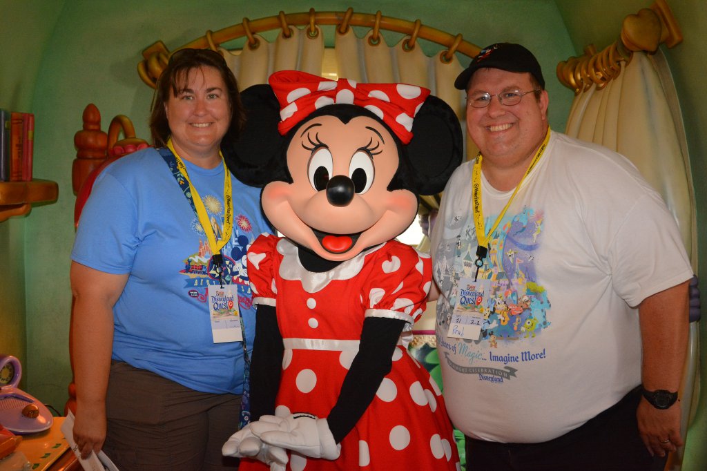 PhotoPass_Visiting_Disneyland_Park_8072346157.JPG