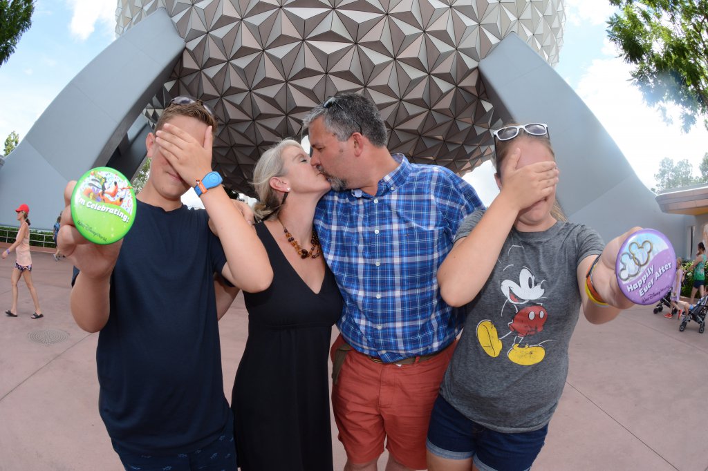 PhotoPass_Visiting_EPCOT_404479150997.JPG